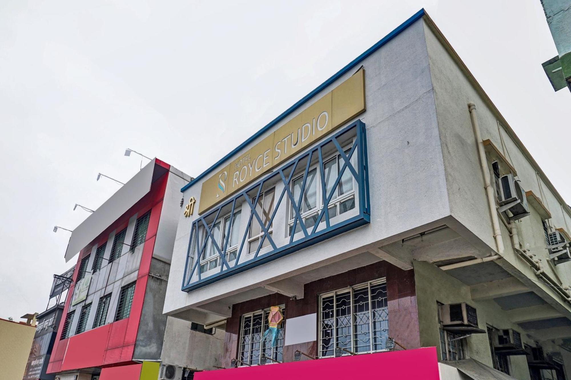 Collection O Royce Studios Near Pune Airport Extérieur photo