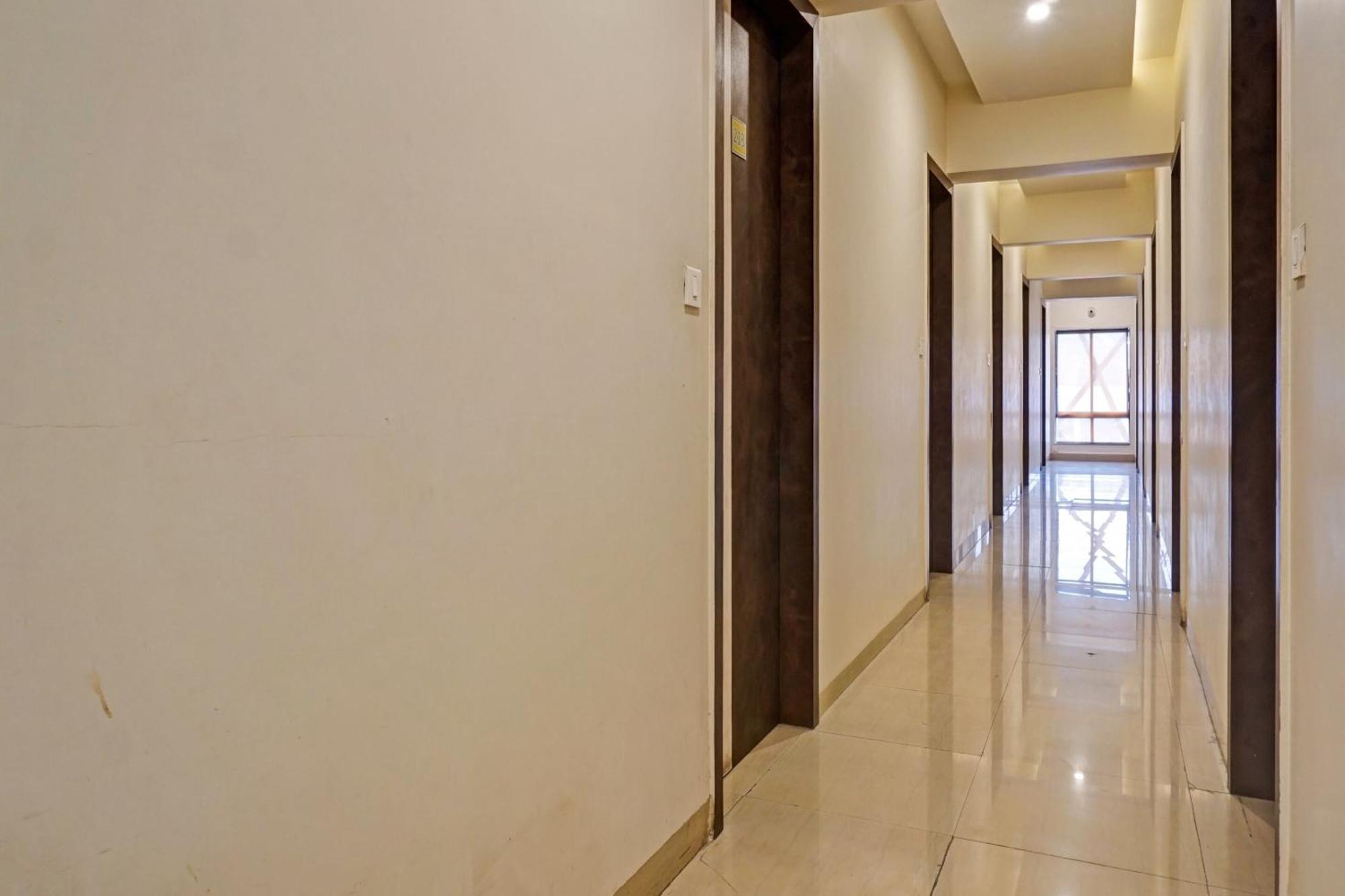 Collection O Royce Studios Near Pune Airport Extérieur photo